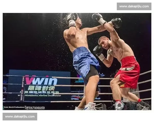 诺曼五回合残暴终结佐佐木，强势卫冕 WBO 次中量级王座