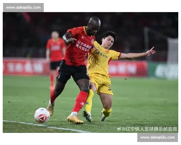 辽宁铁人 1-1 南京城市：邦本造点 + 中柱憾平，VAR 扼杀绝杀留争议