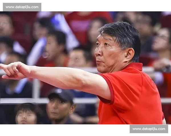 宫鲁鸣挥泪斩李梦!铁腕治军掀女篮变革,球迷:早该如此 宫鲁鸣挥泪斩李梦!铁腕治军掀女篮变革,球迷:早该如此